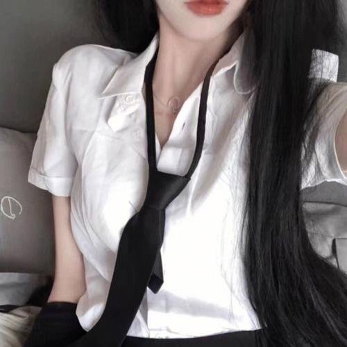 游荡街头